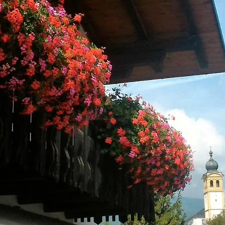 Balcone Sulle Dolomiti 2 Apartment *